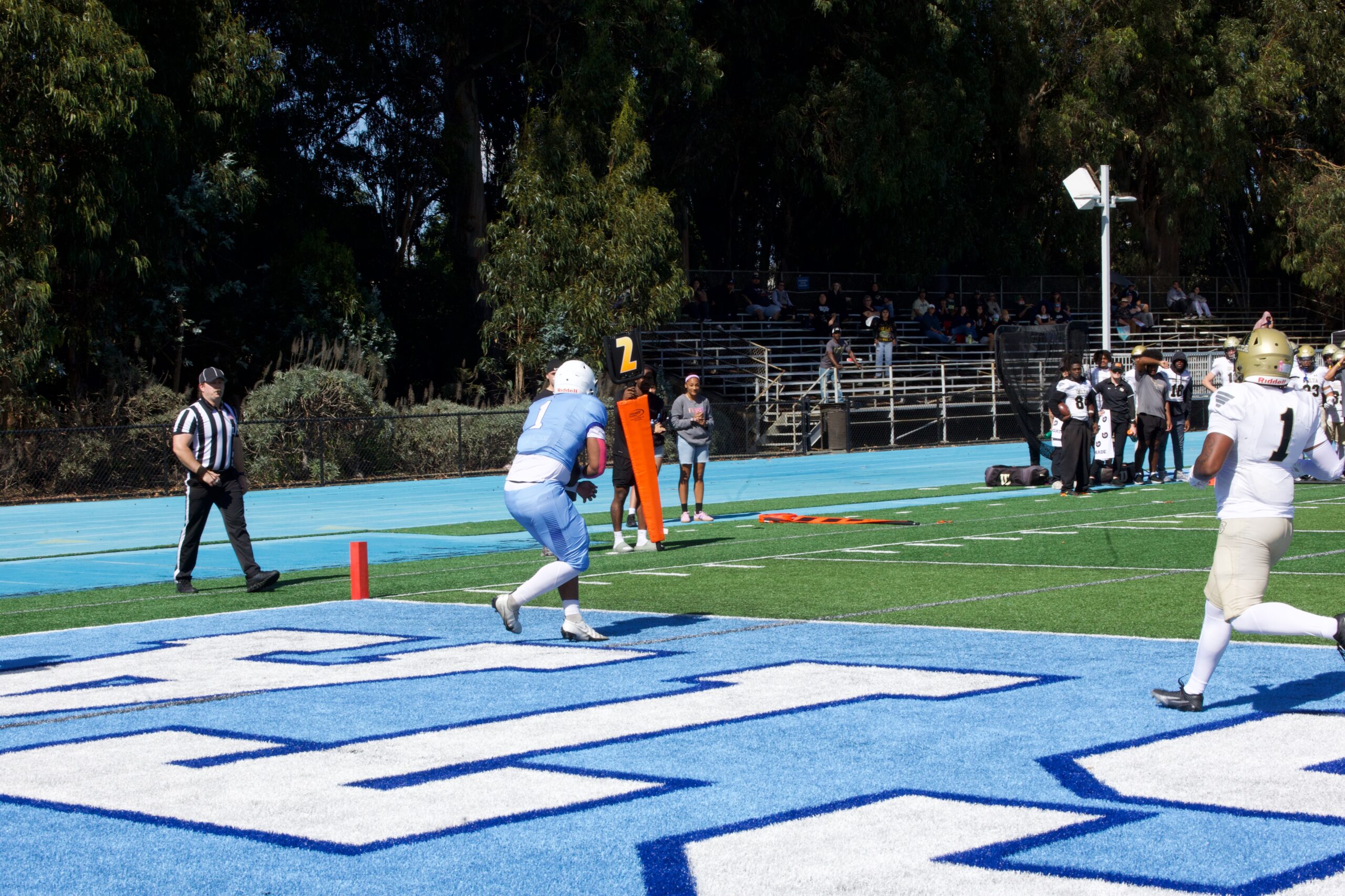 FOOTBALL 101125 (140)