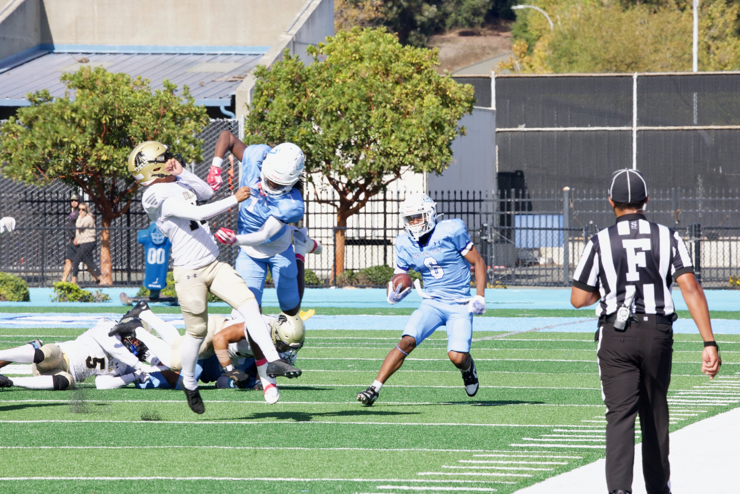 FOOTBALL 101125 (505)