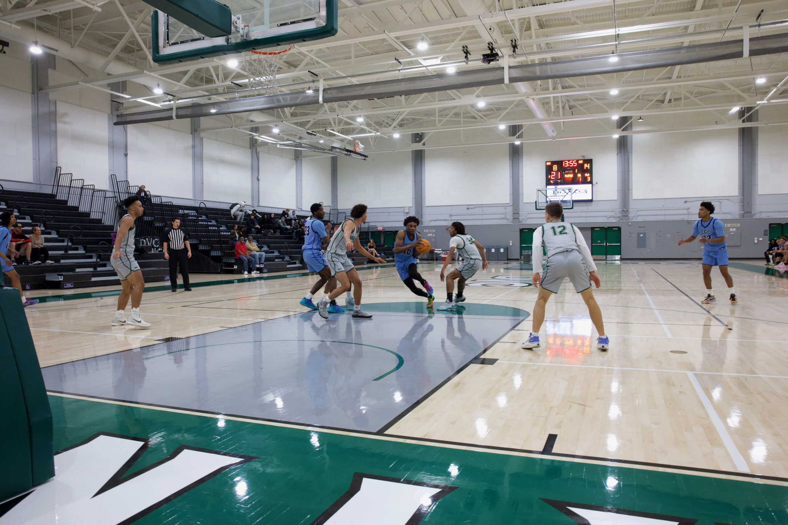 M BASKETBALL 101825 (142)