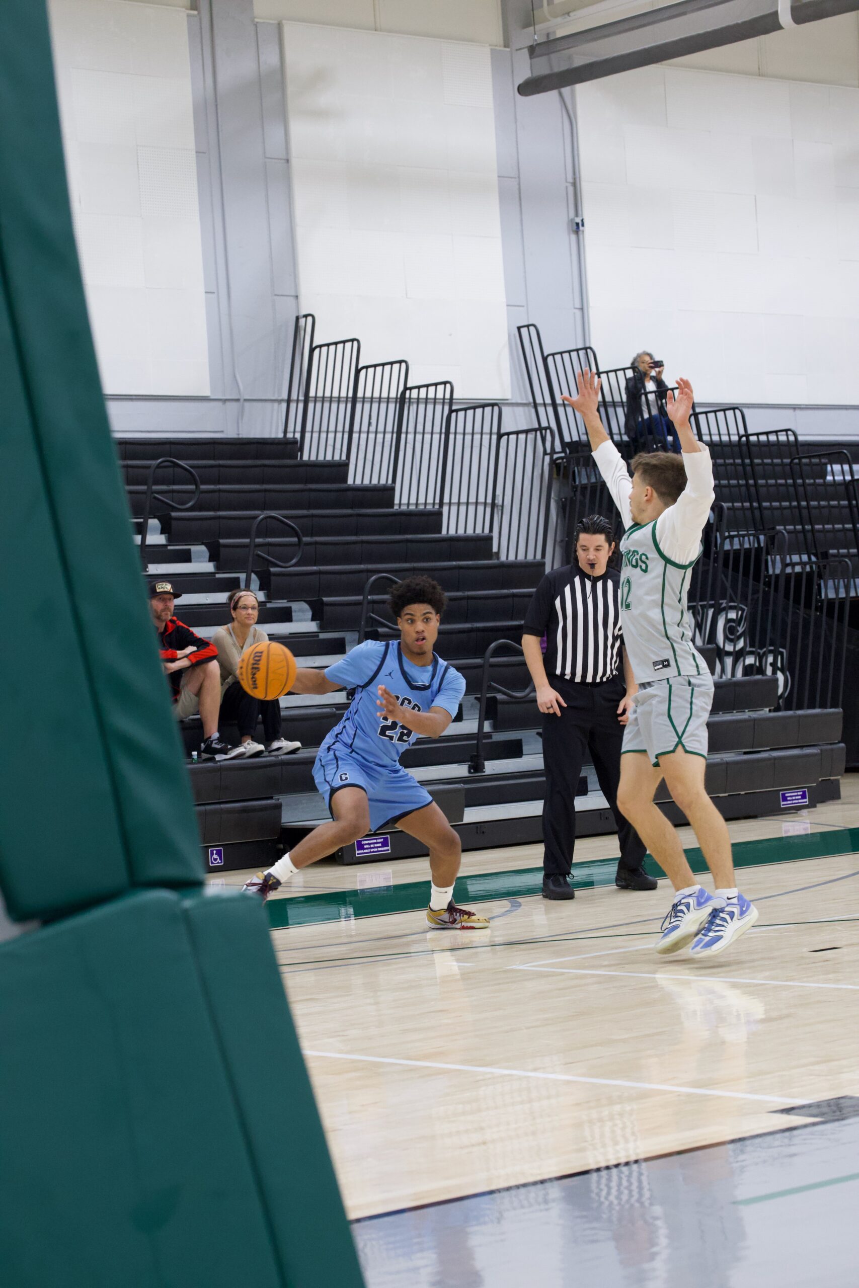 M BASKETBALL 101825 (184)