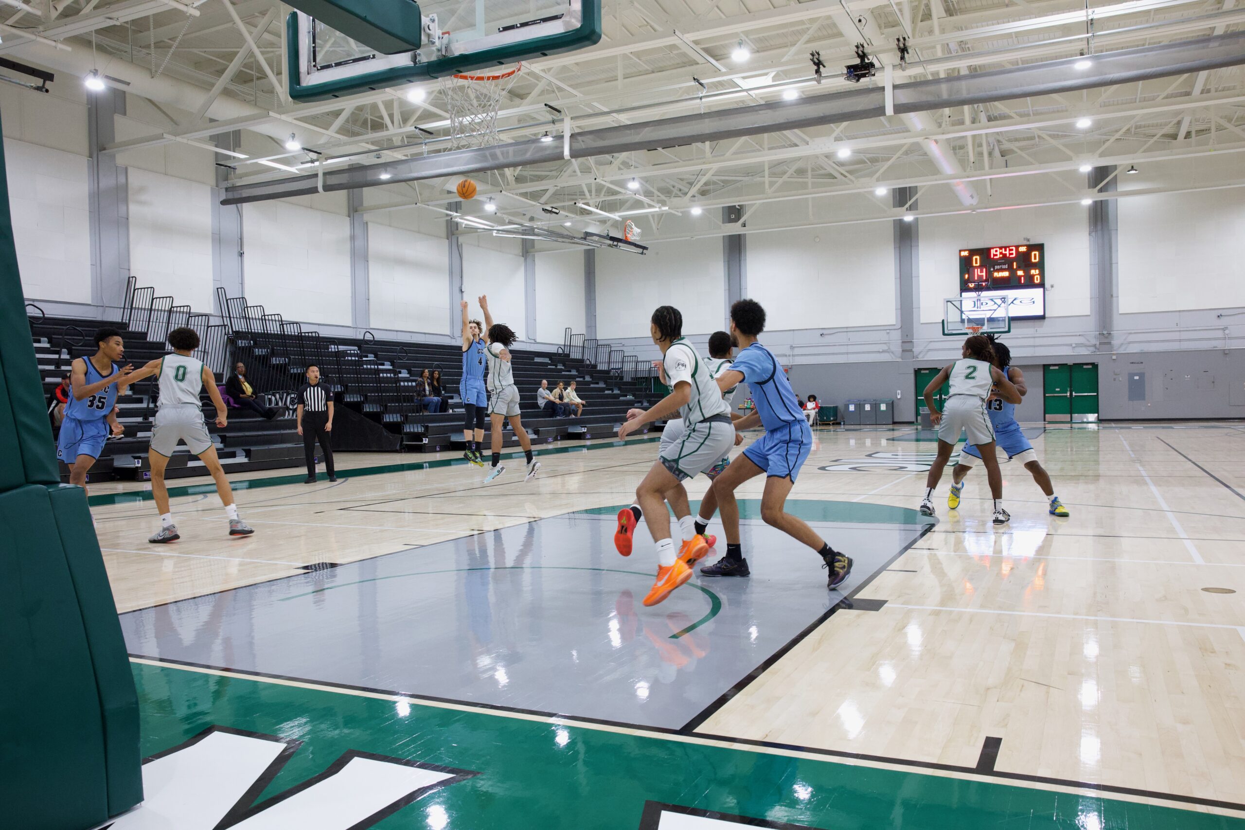 M BASKETBALL 101825 (36)