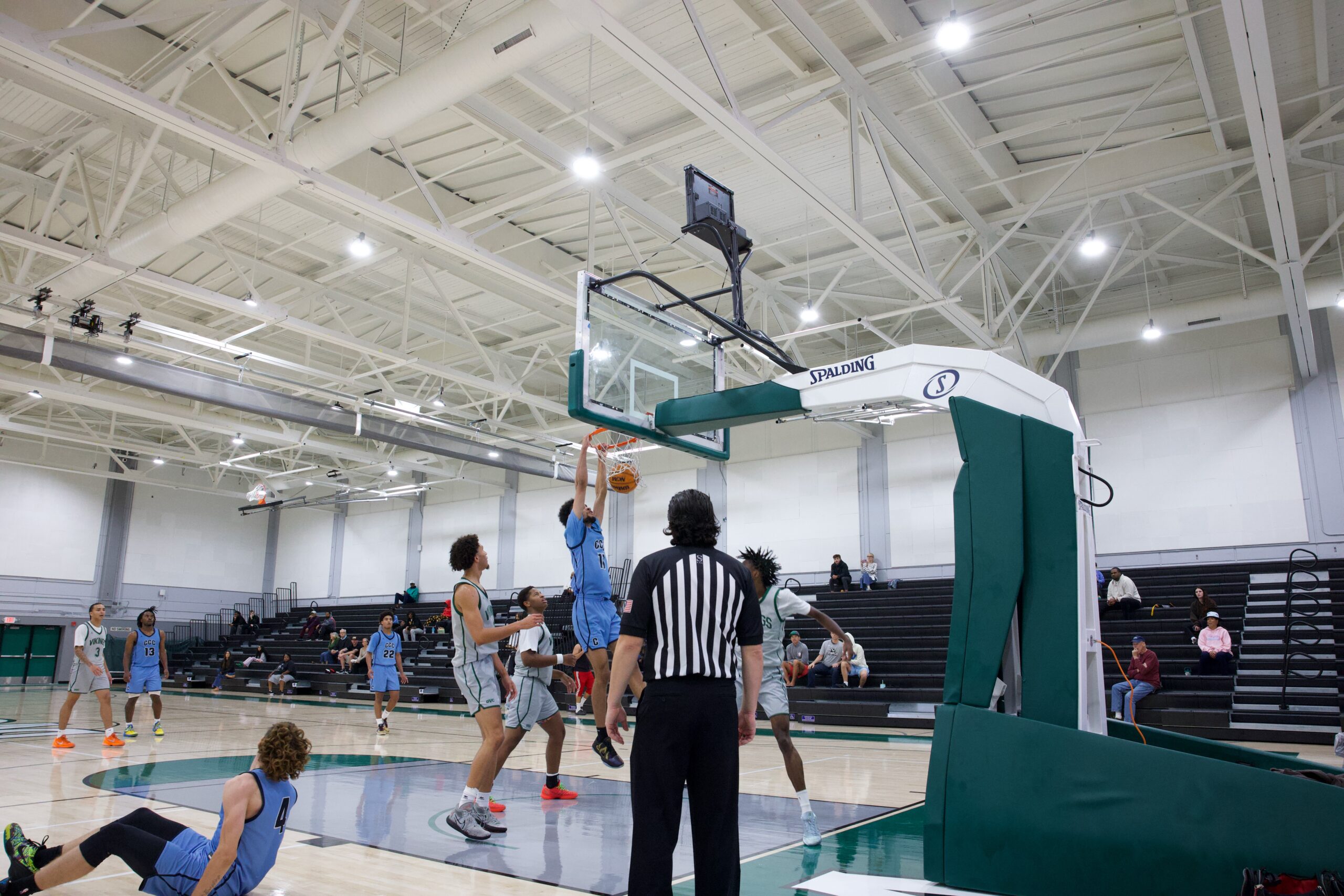 M BASKETBALL 101825 (369)