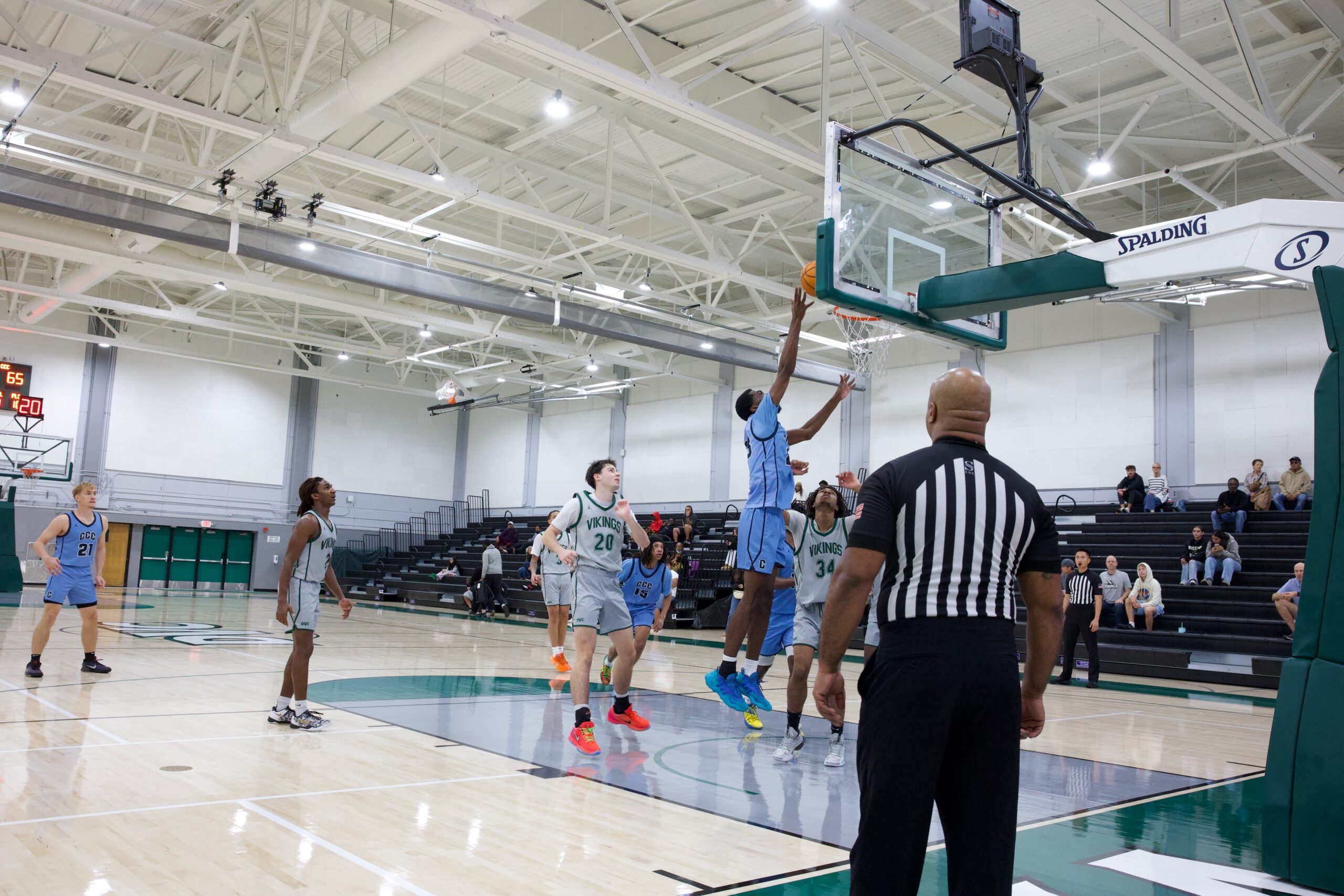 M BASKETBALL 101825 (386)