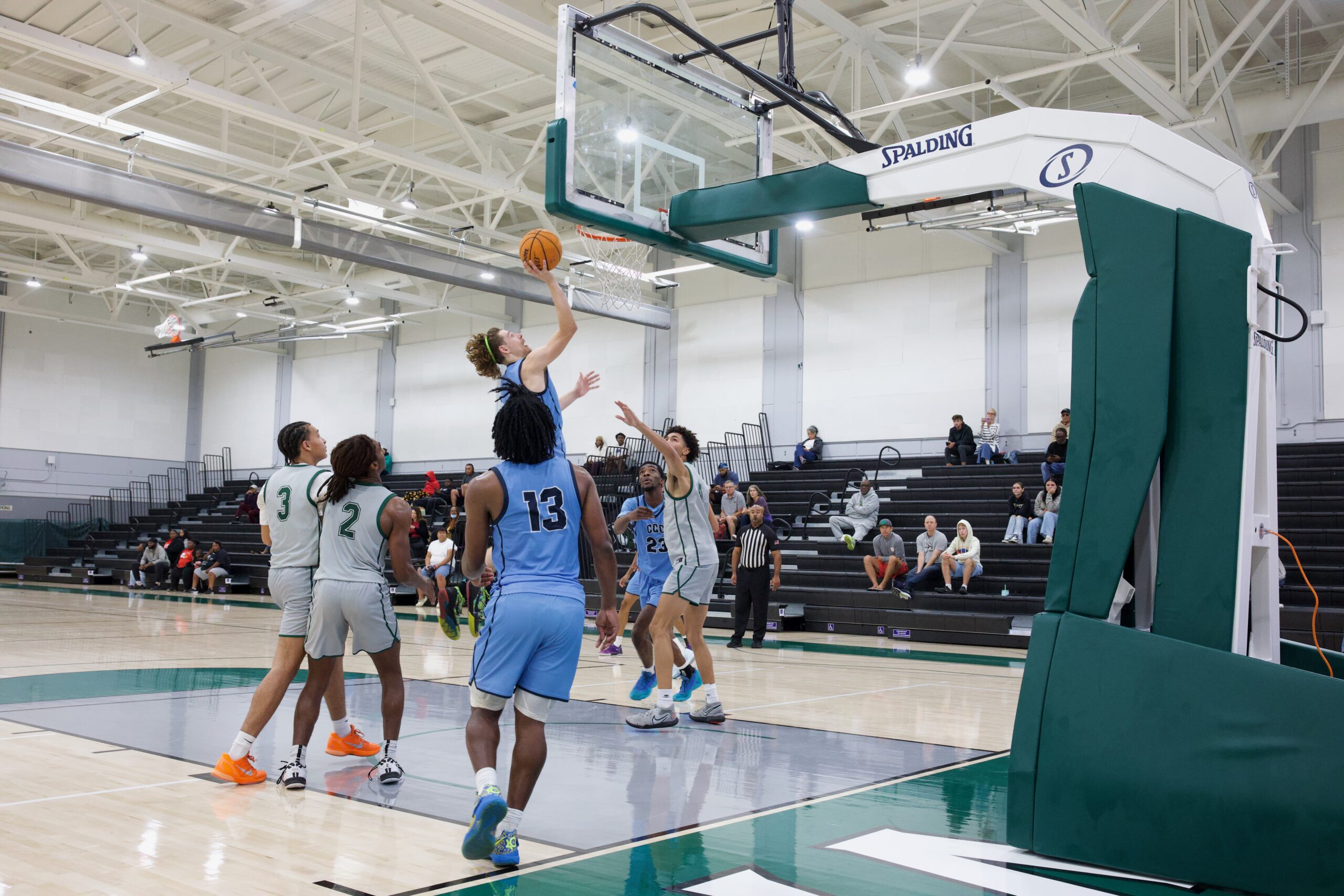 M BASKETBALL 101825 (397)