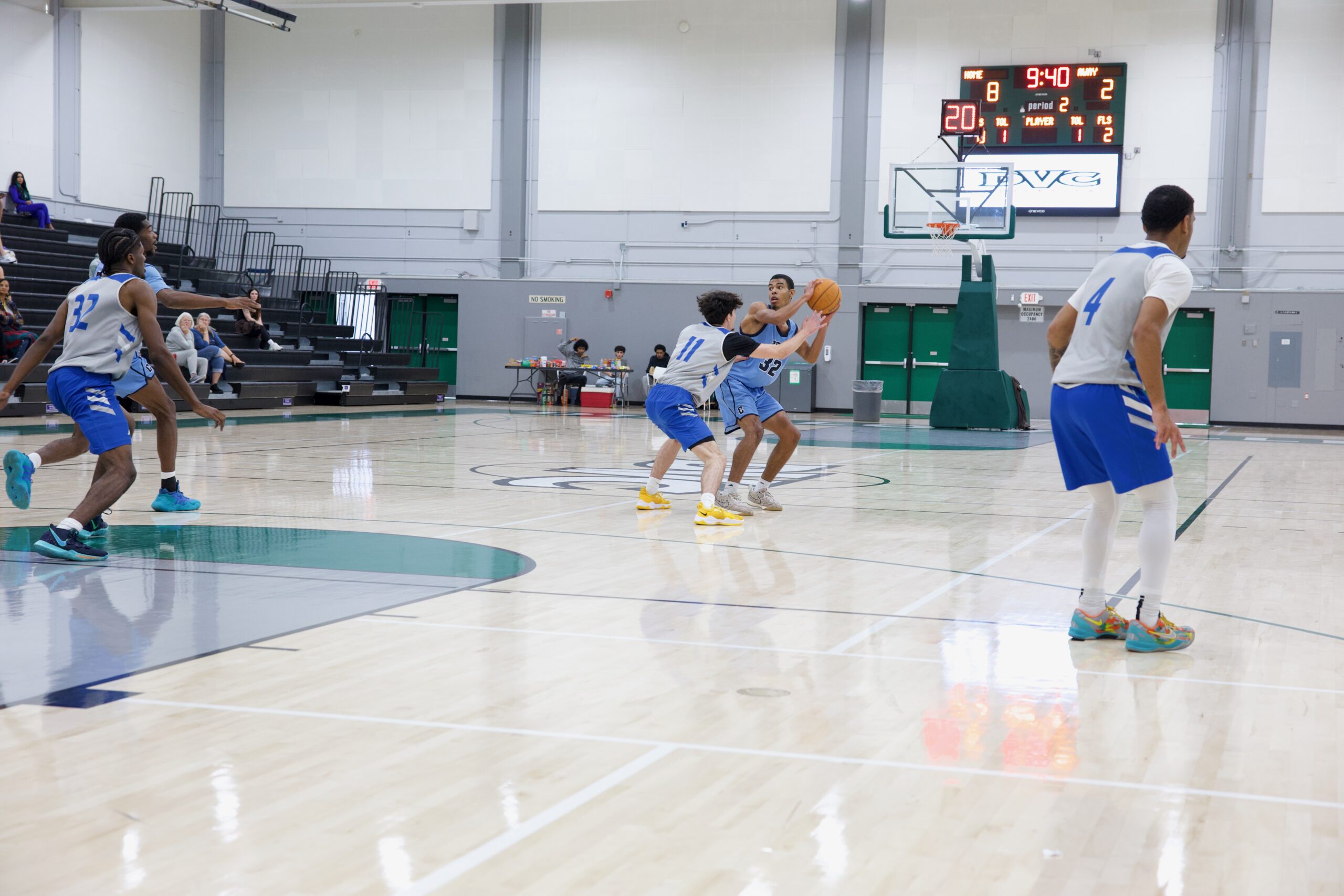 M BASKETBALL 101825 (437)