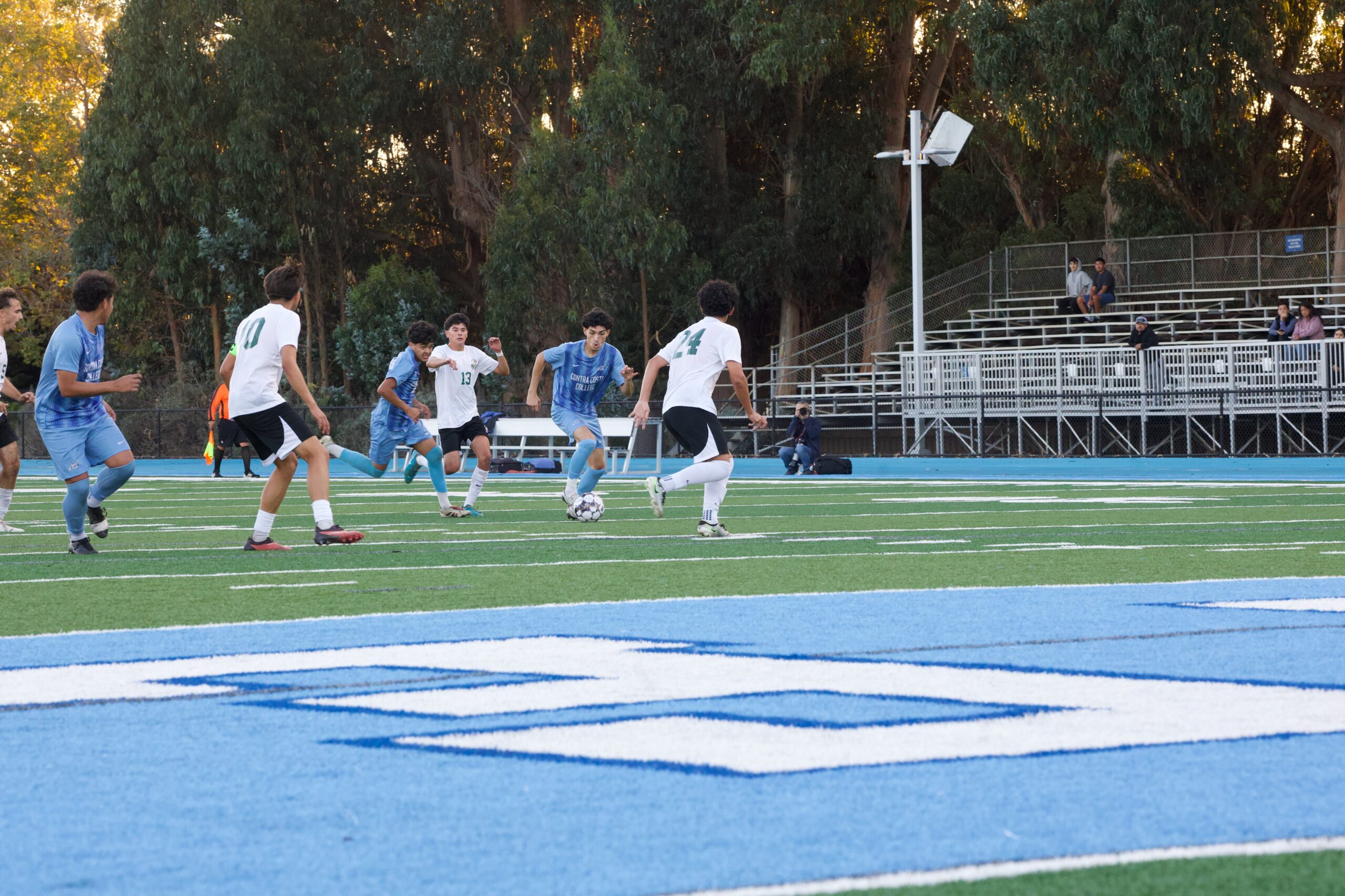 M SOCCER 10325 (314)