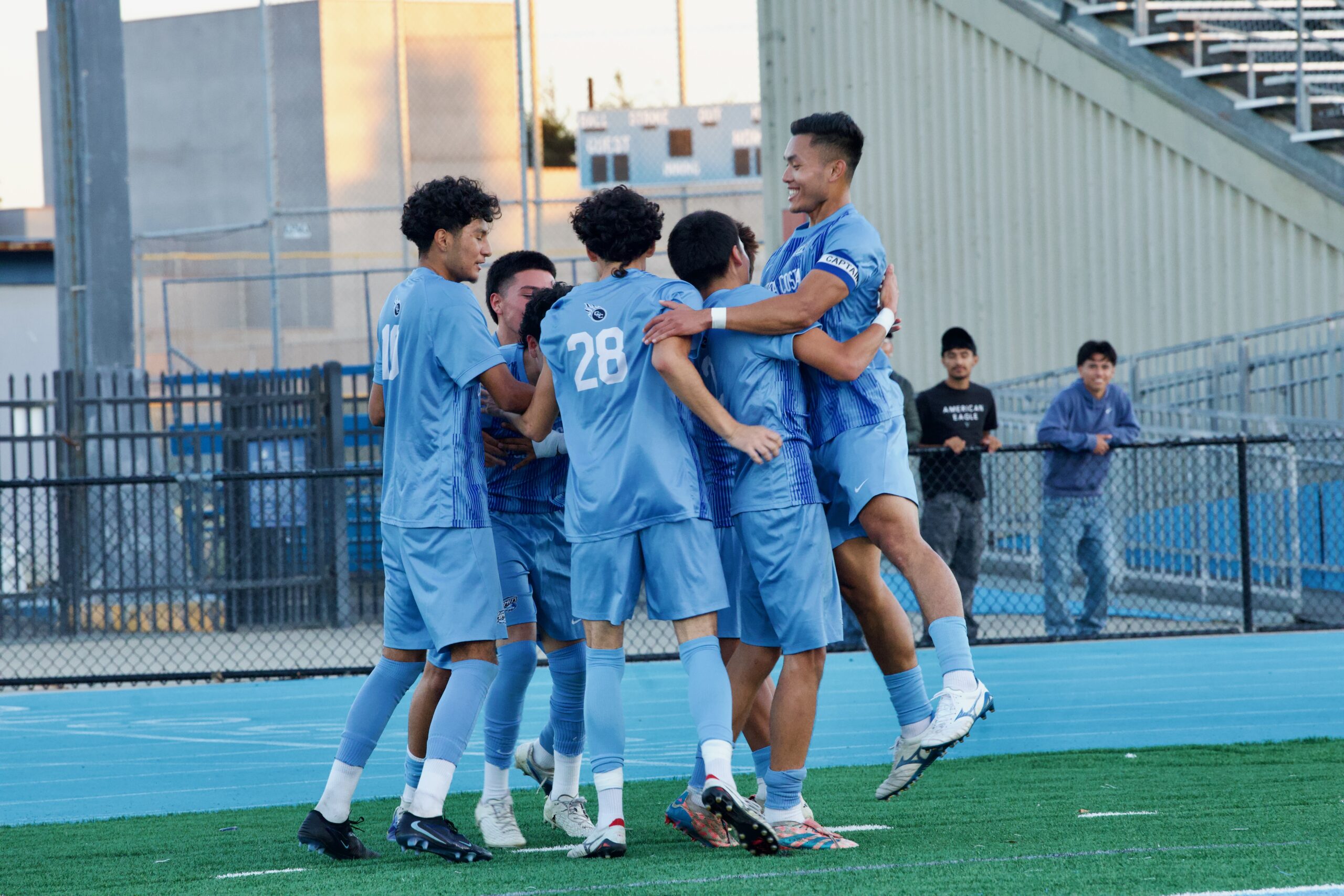 M SOCCER 10325 (434)