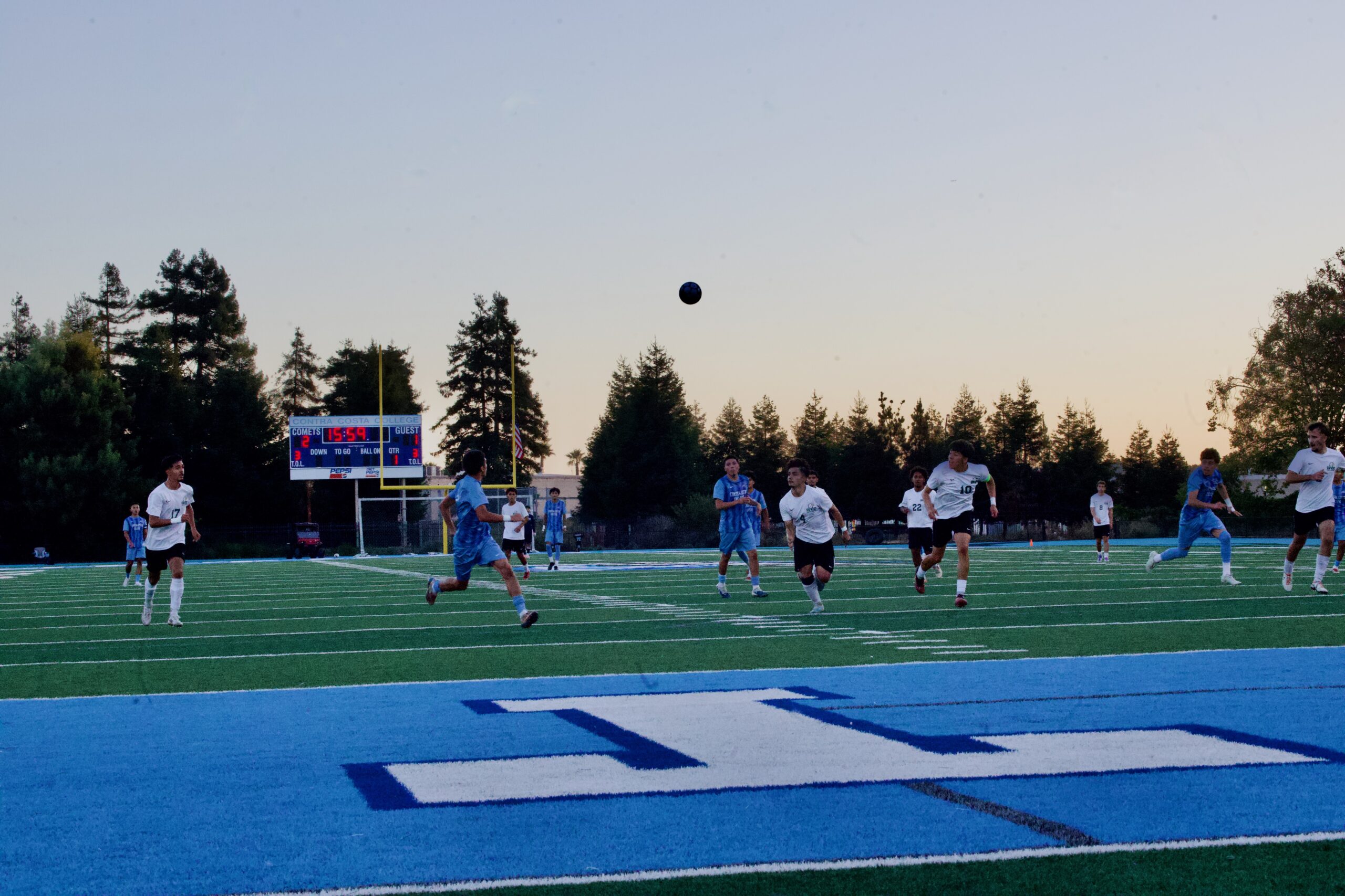 M SOCCER 10325 (463)