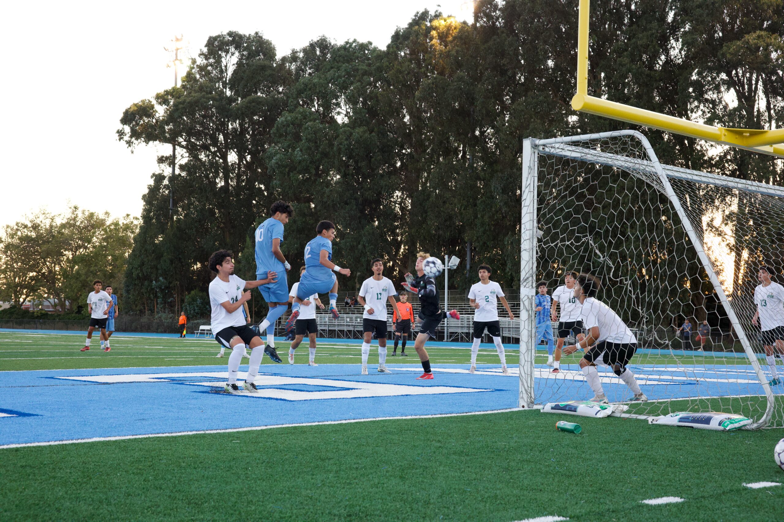 M SOCCER 10325 (501)