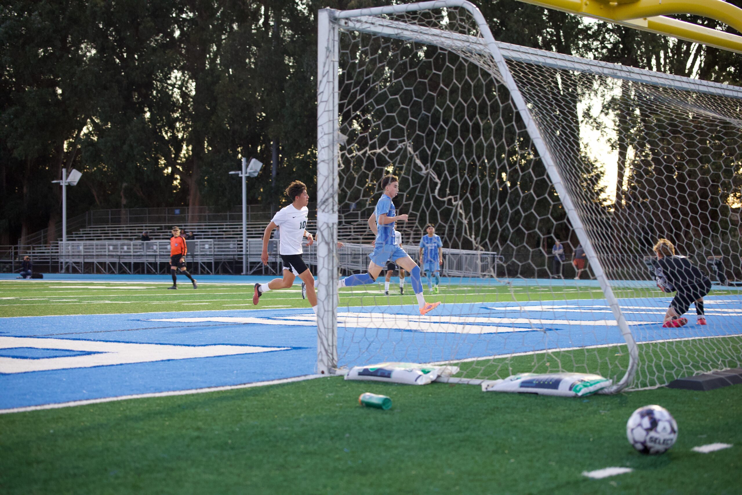 M SOCCER 10325 (646)