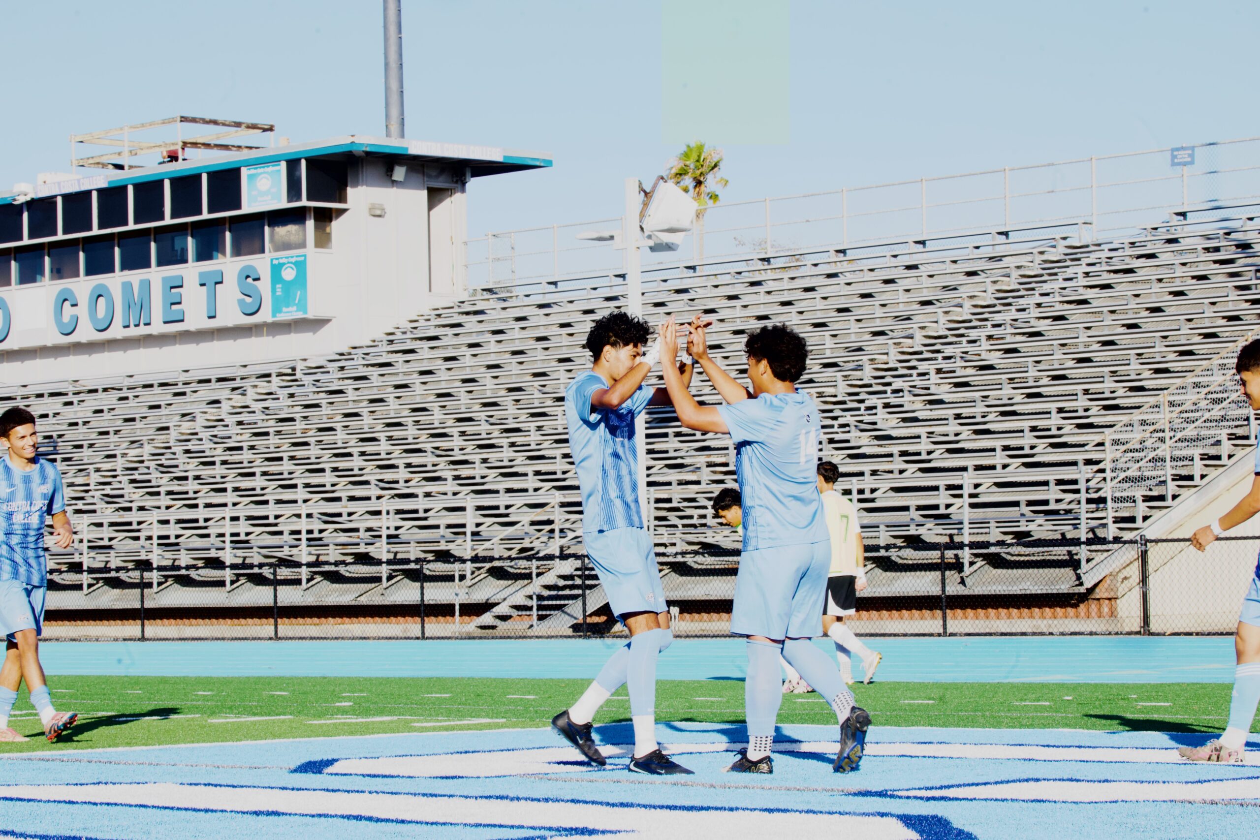 M SOCCER 10325 (736)