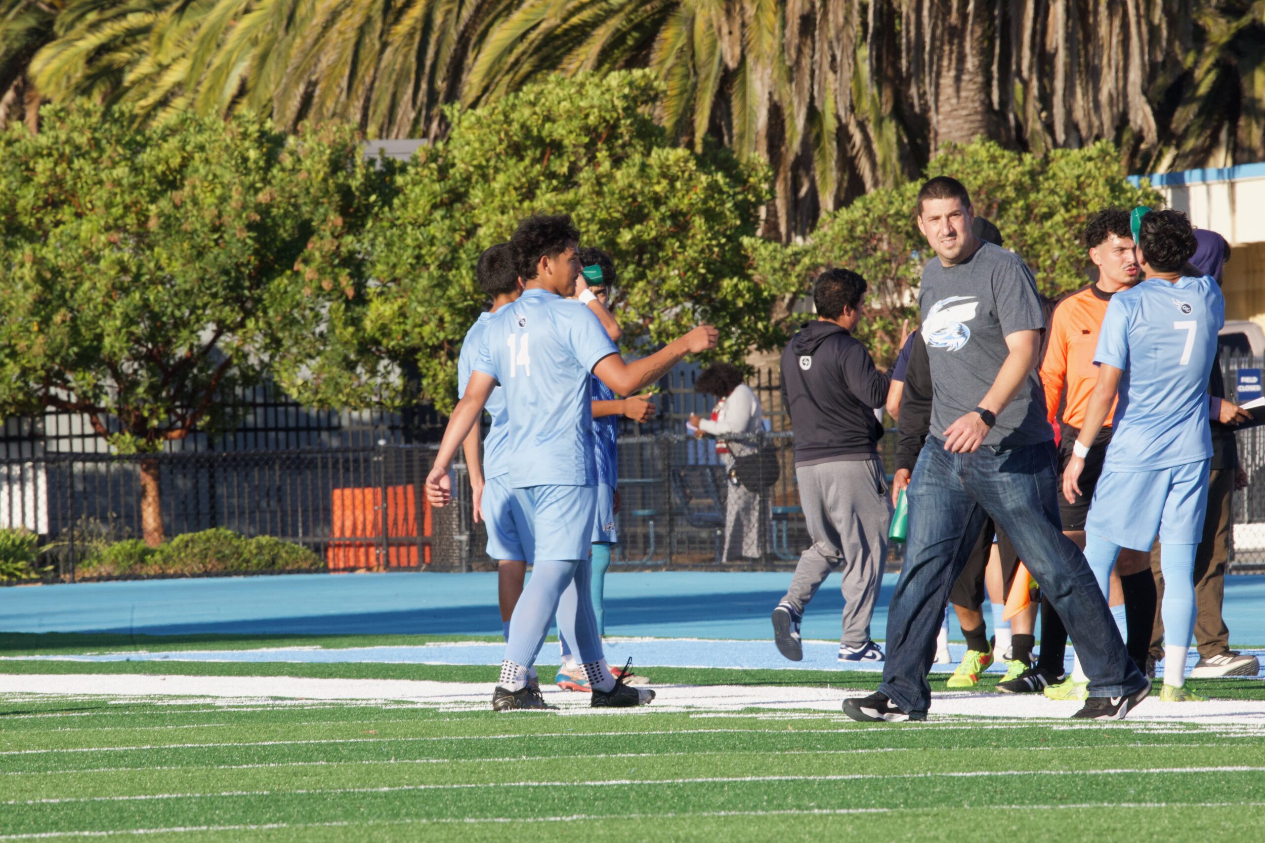 M SOCCER 10325 (798)