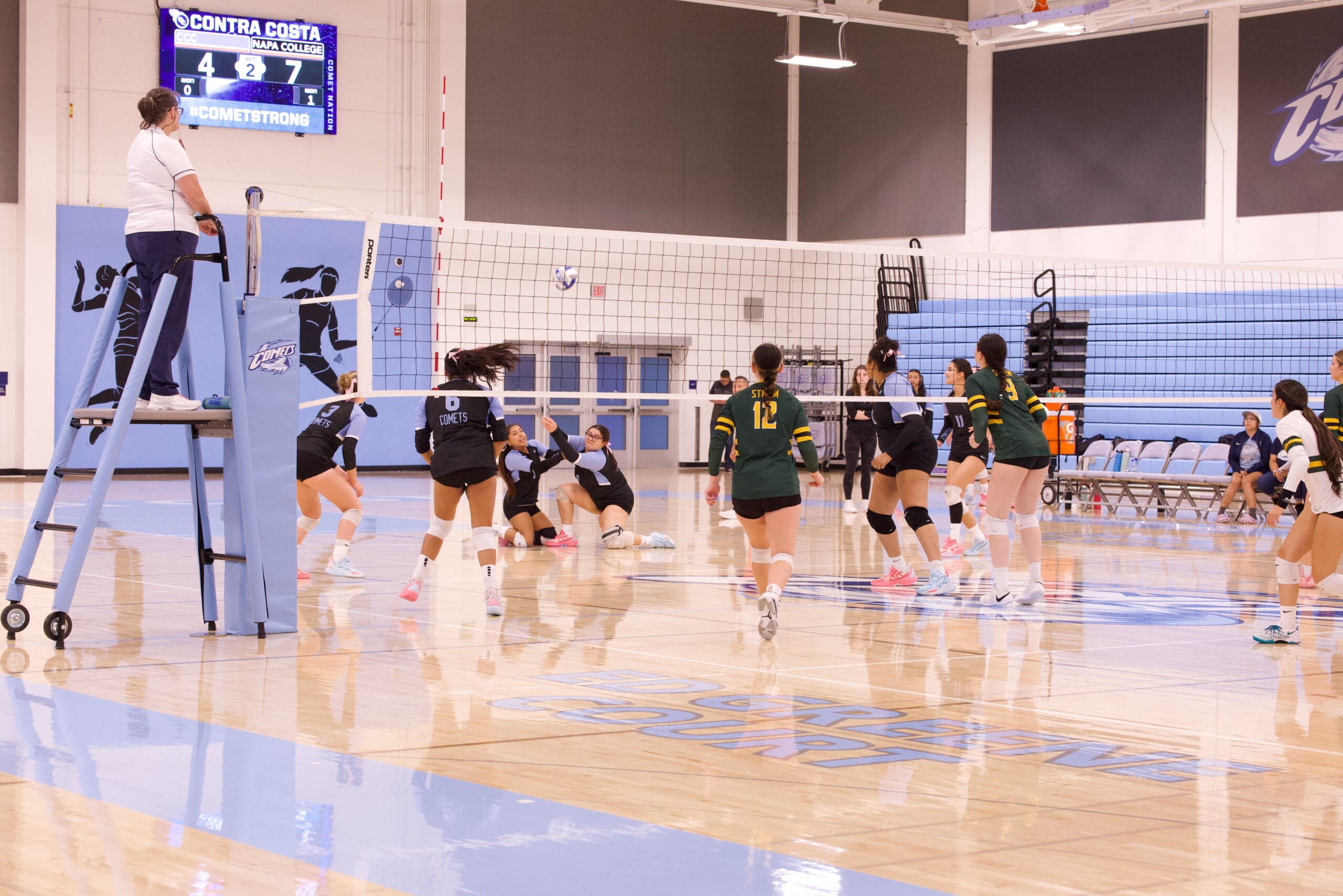 VOLLEYBALL 10125 (116)