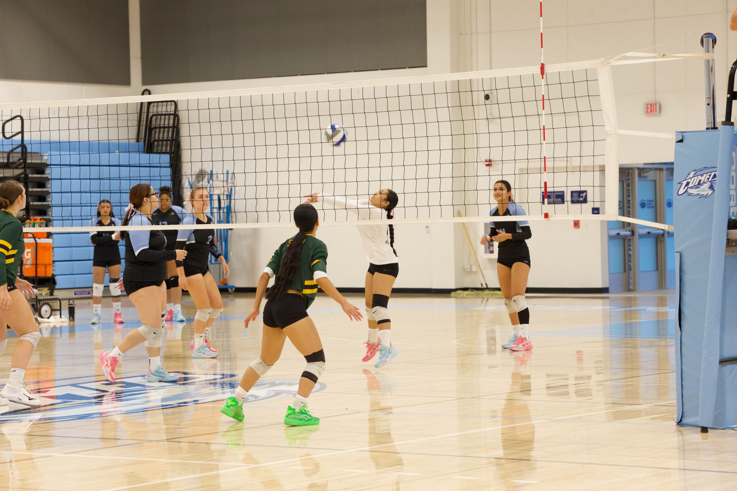 VOLLEYBALL 10125 (14)