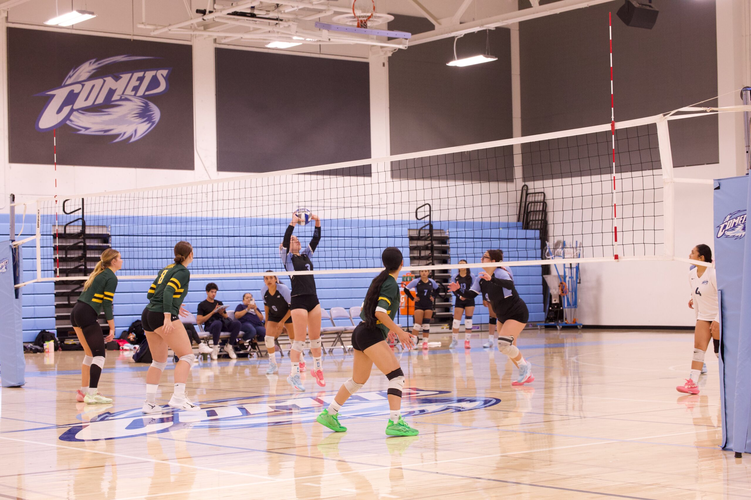 VOLLEYBALL 10125 (242)