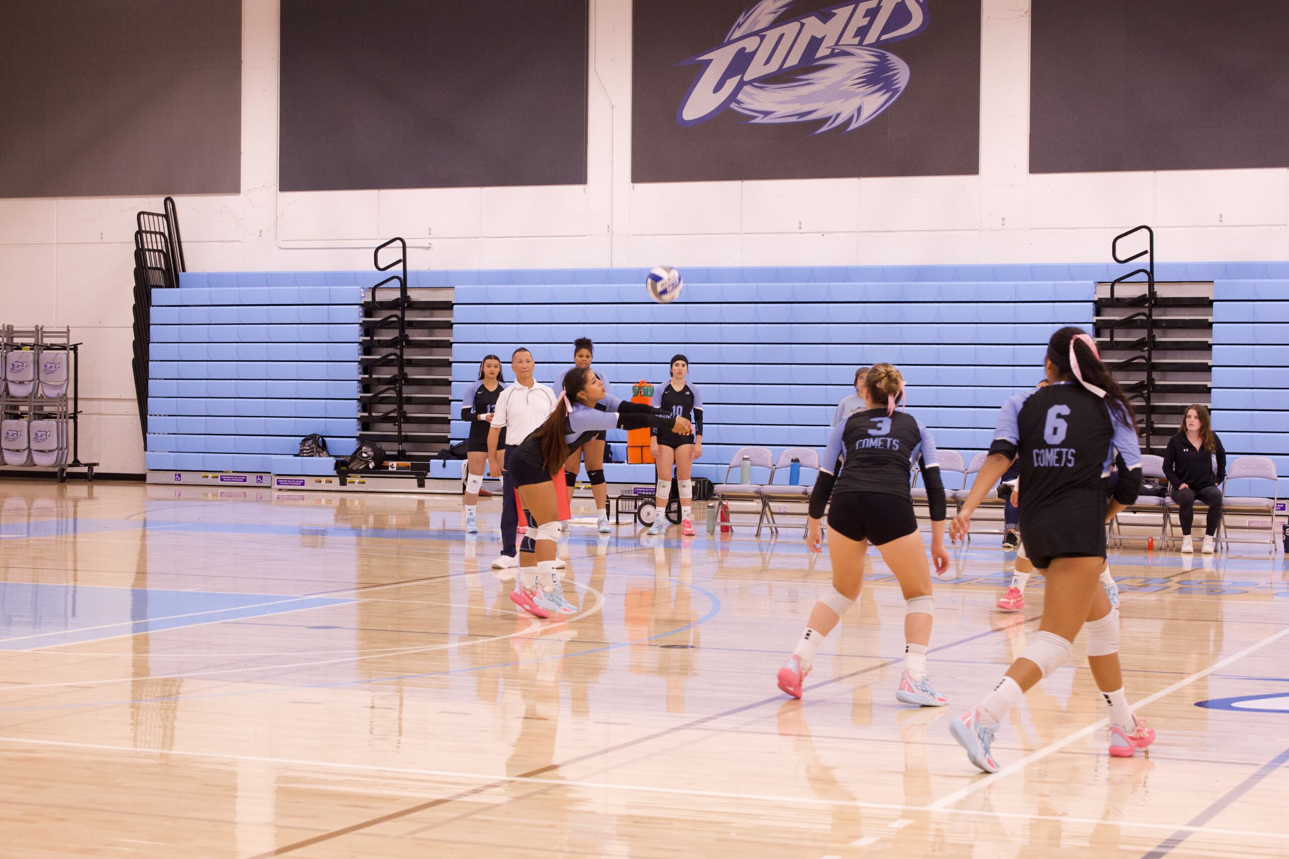 VOLLEYBALL 10125 (347)