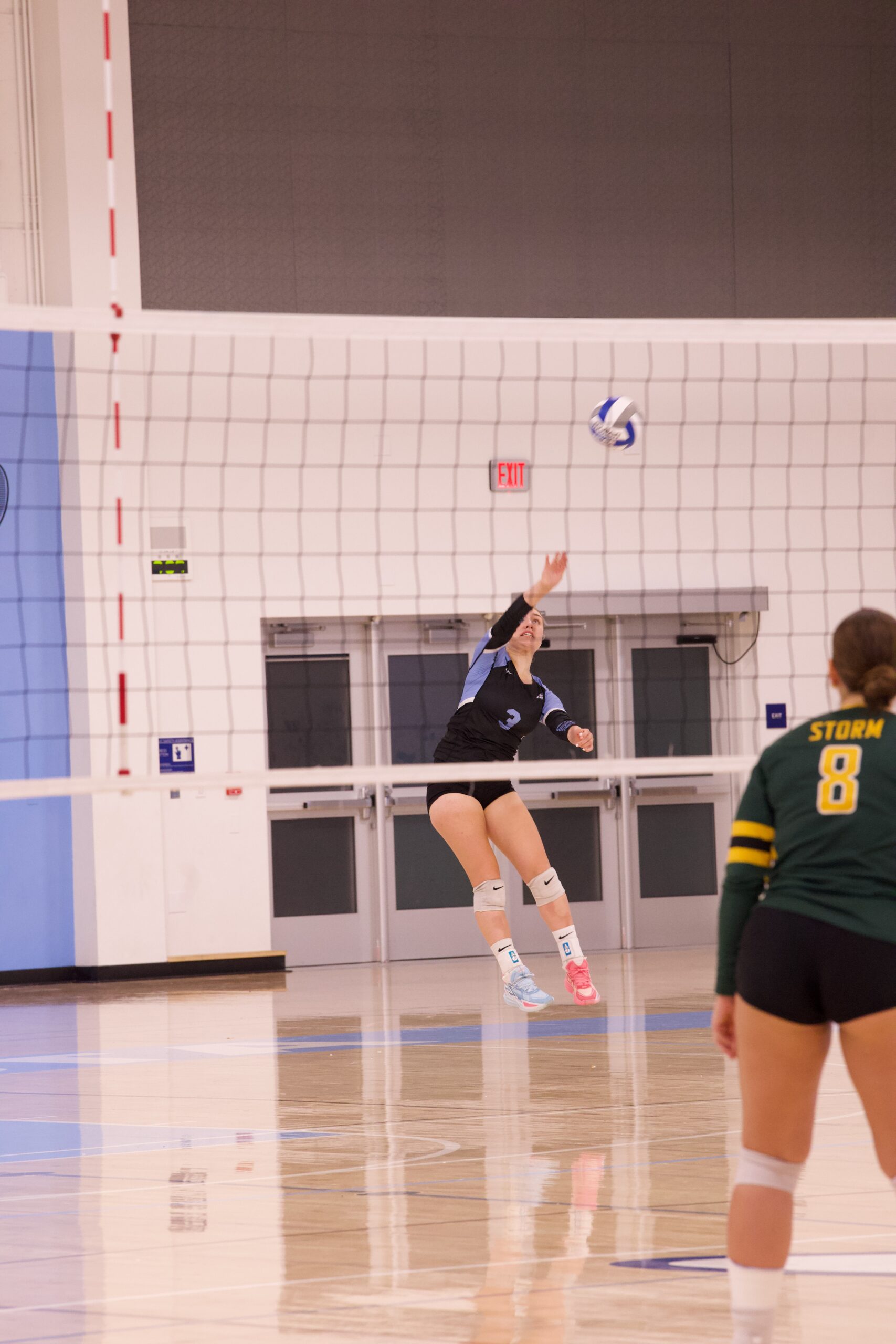 VOLLEYBALL 10125 (400)