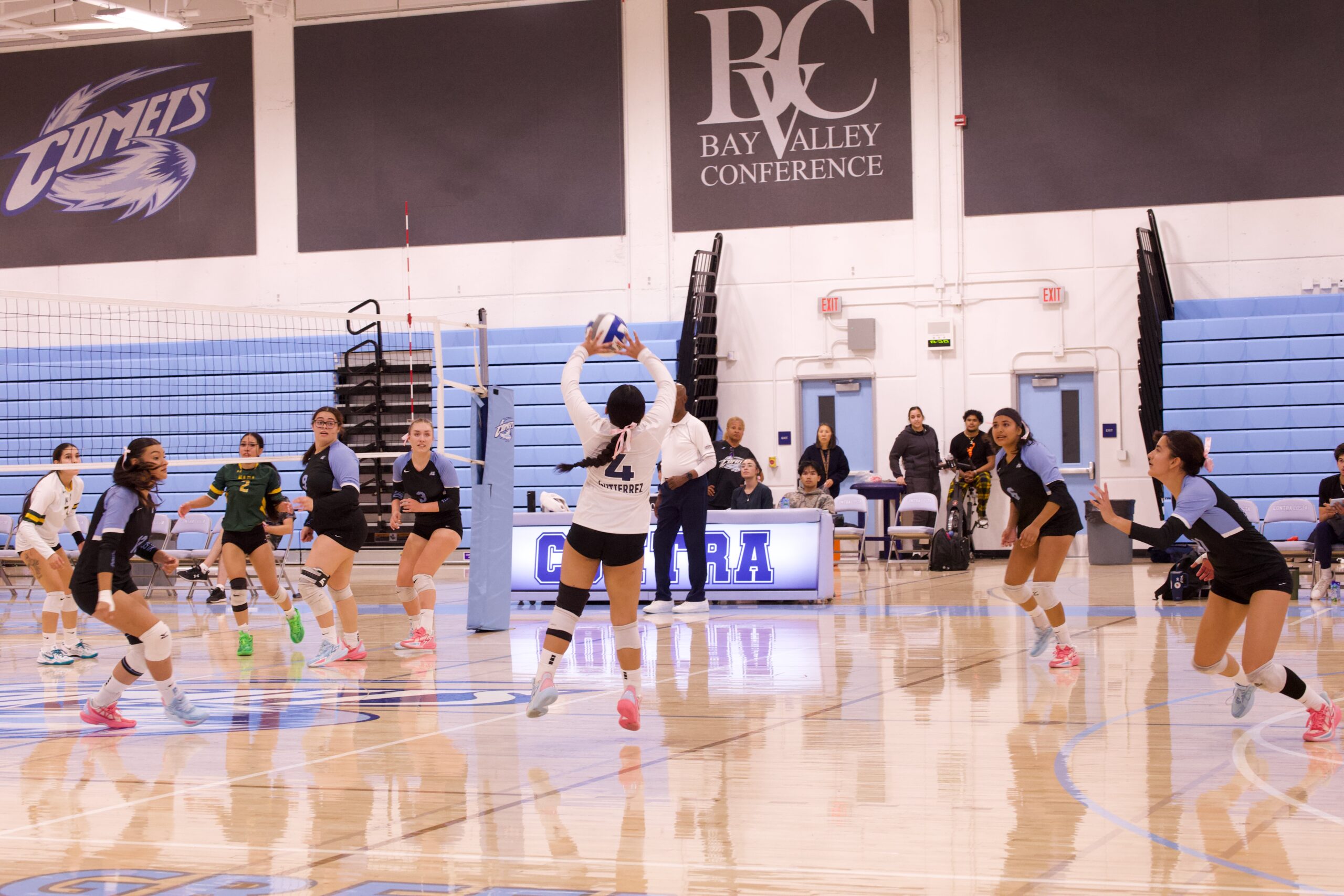 VOLLEYBALL 10125 (513)