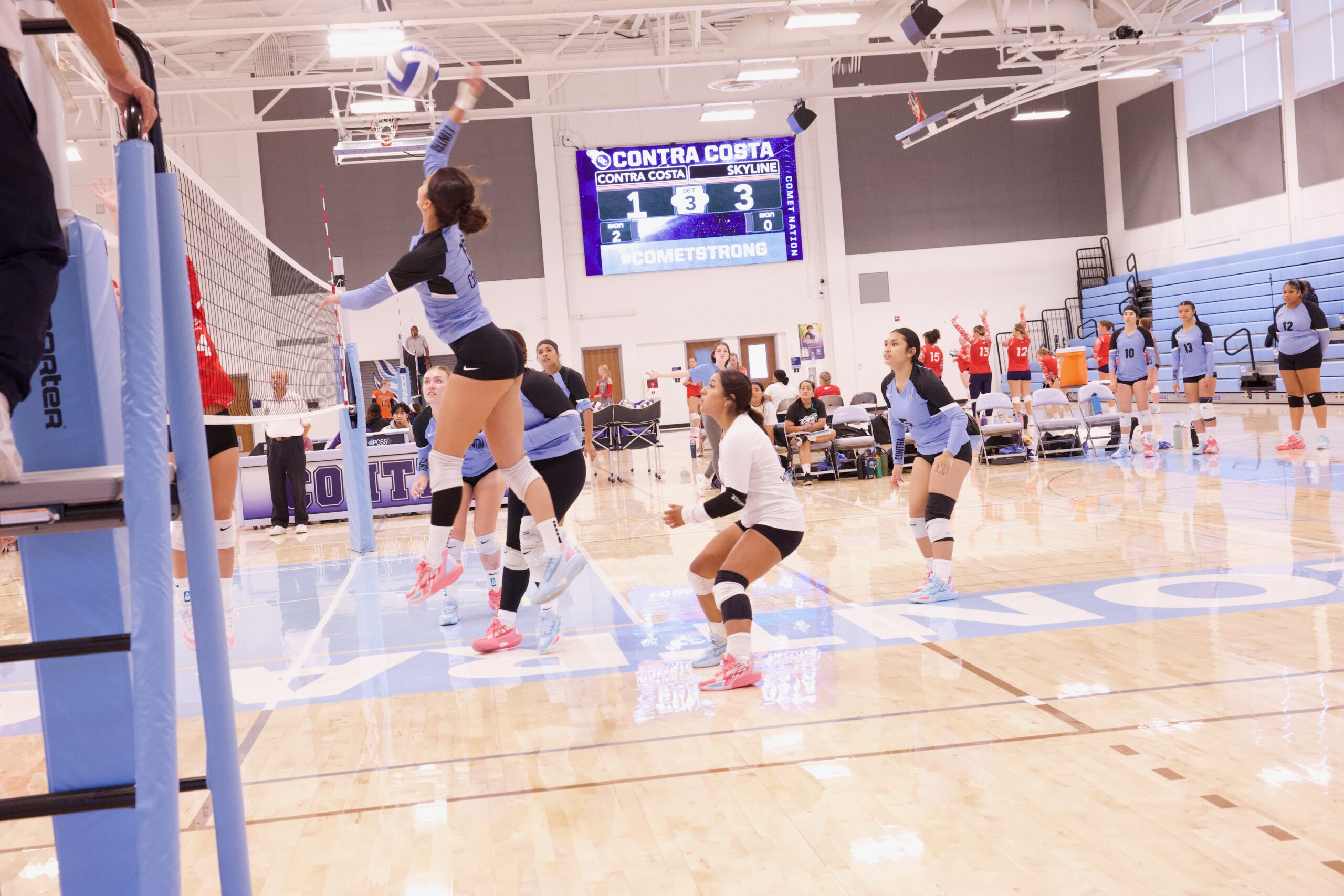 VOLLEYBALL 92625 (103)