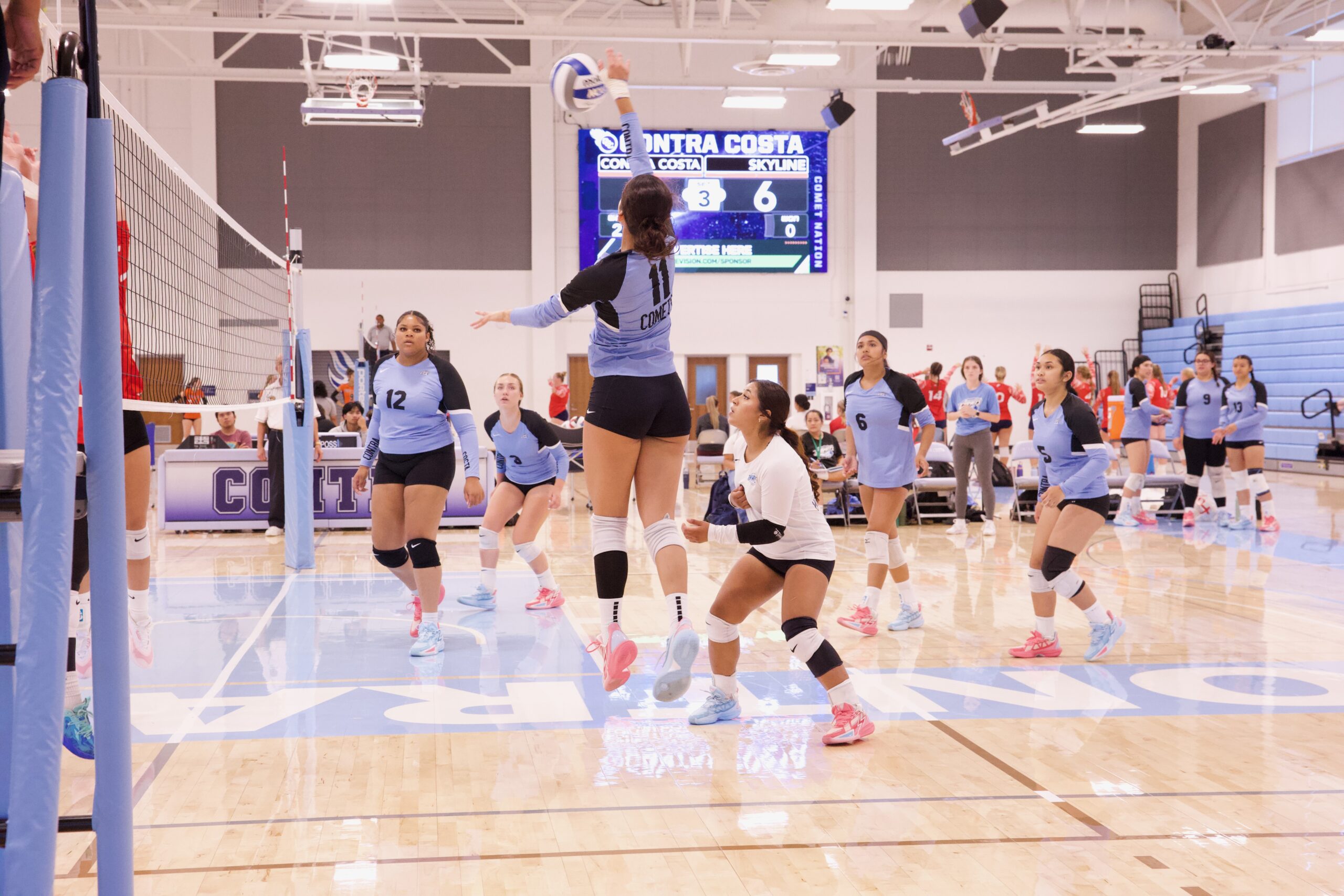 VOLLEYBALL 92625 (112)