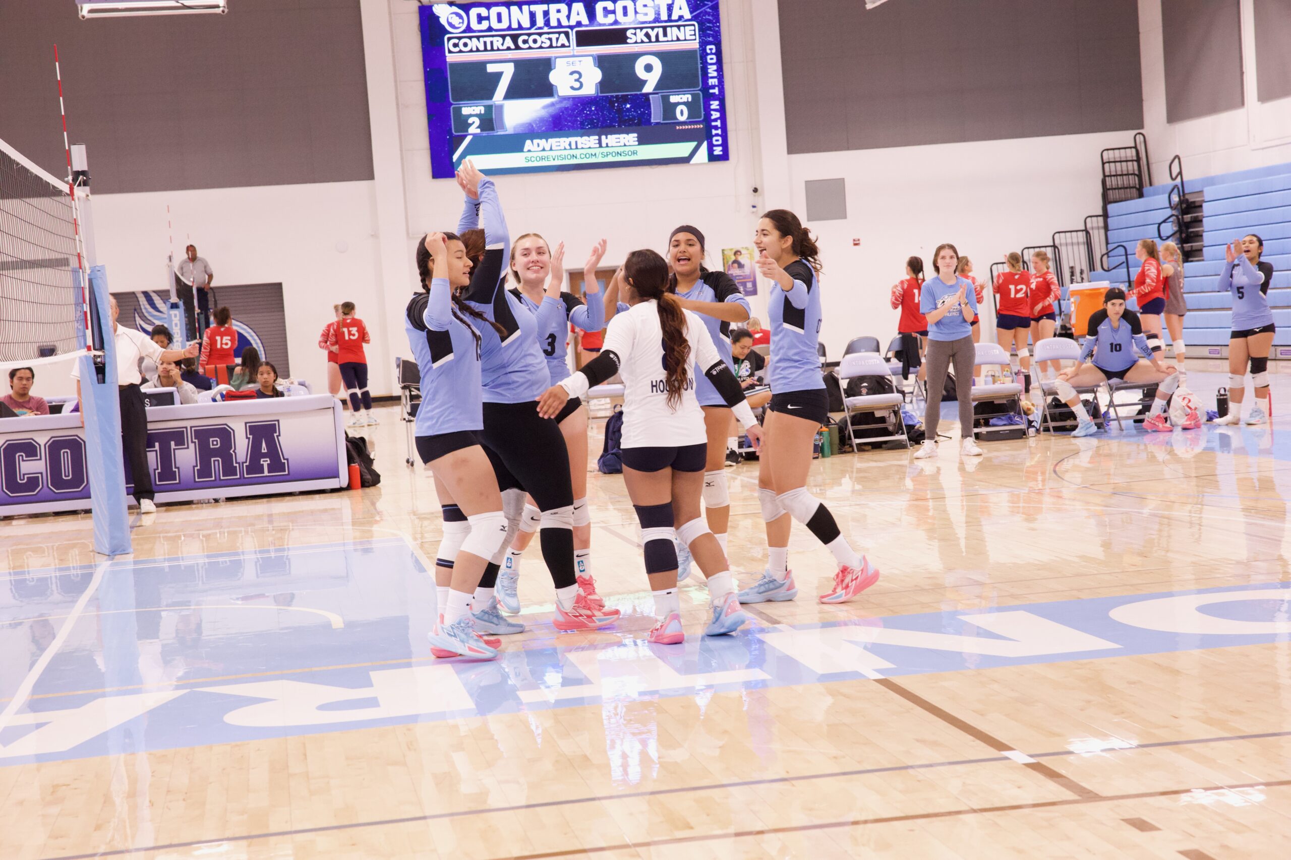 VOLLEYBALL 92625 (115)