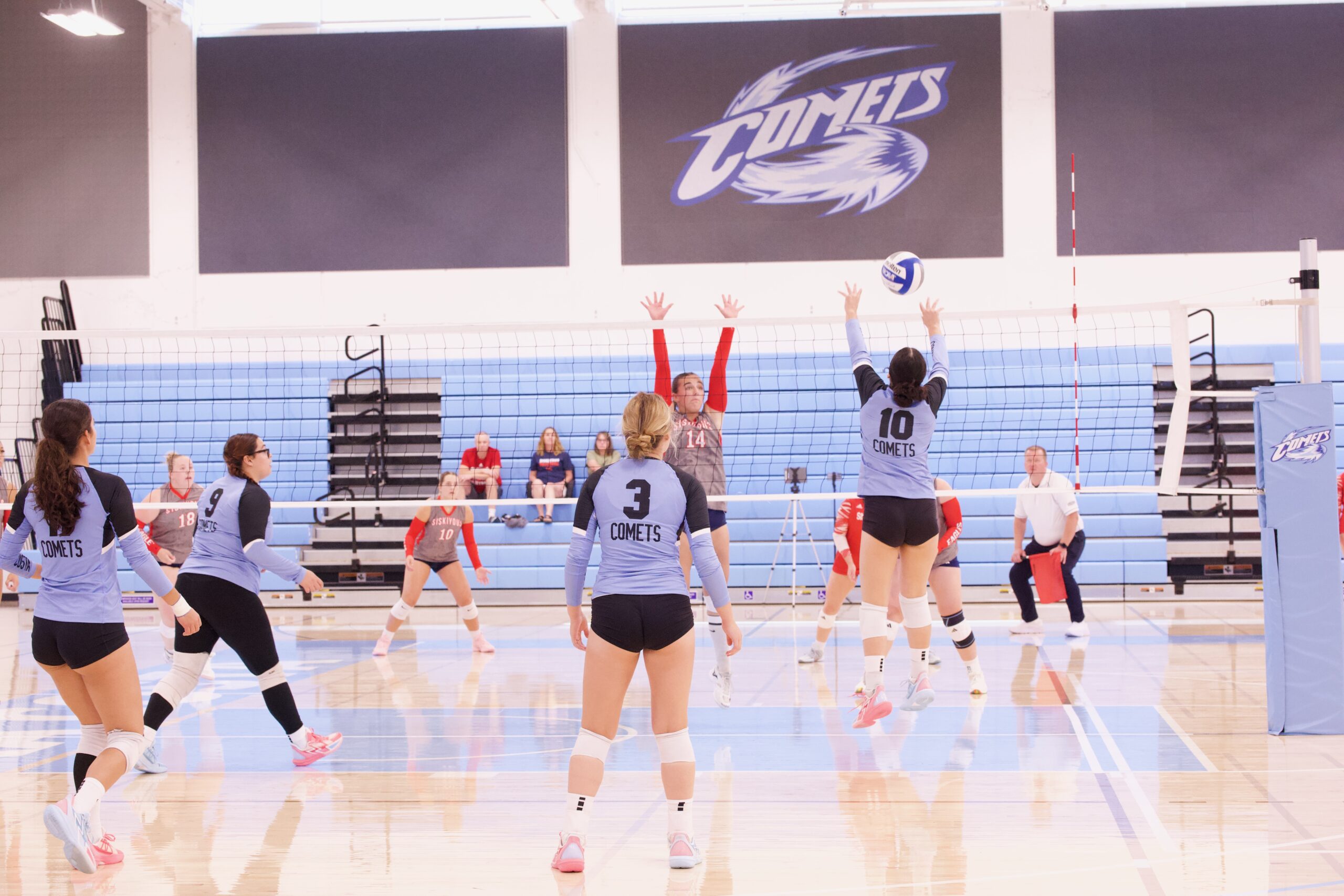 VOLLEYBALL 92625 (183)