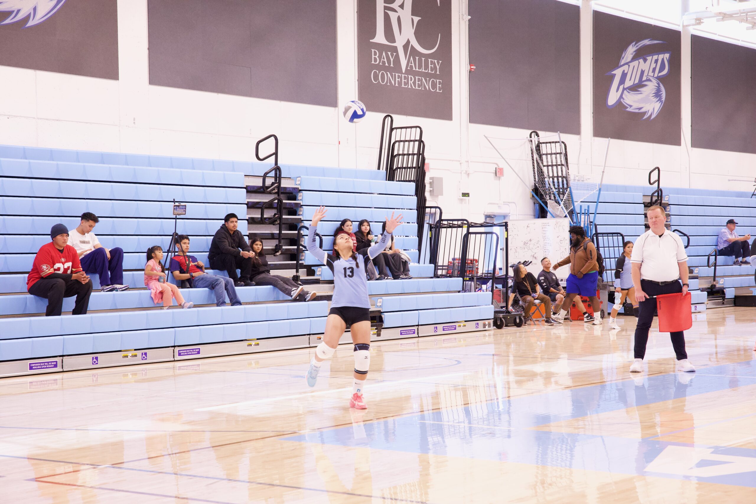 VOLLEYBALL 92625 (275)