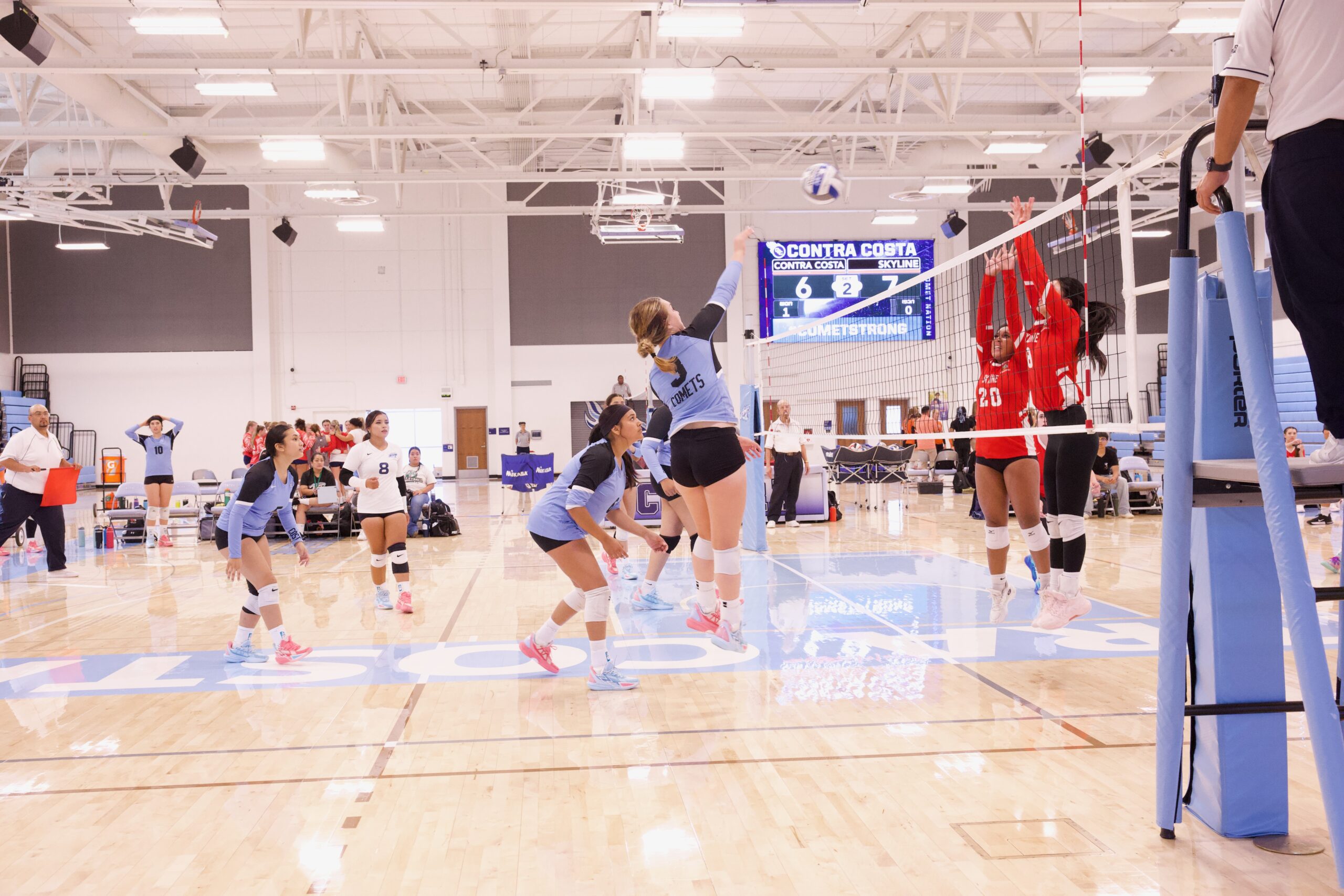 VOLLEYBALL 92625 (28)