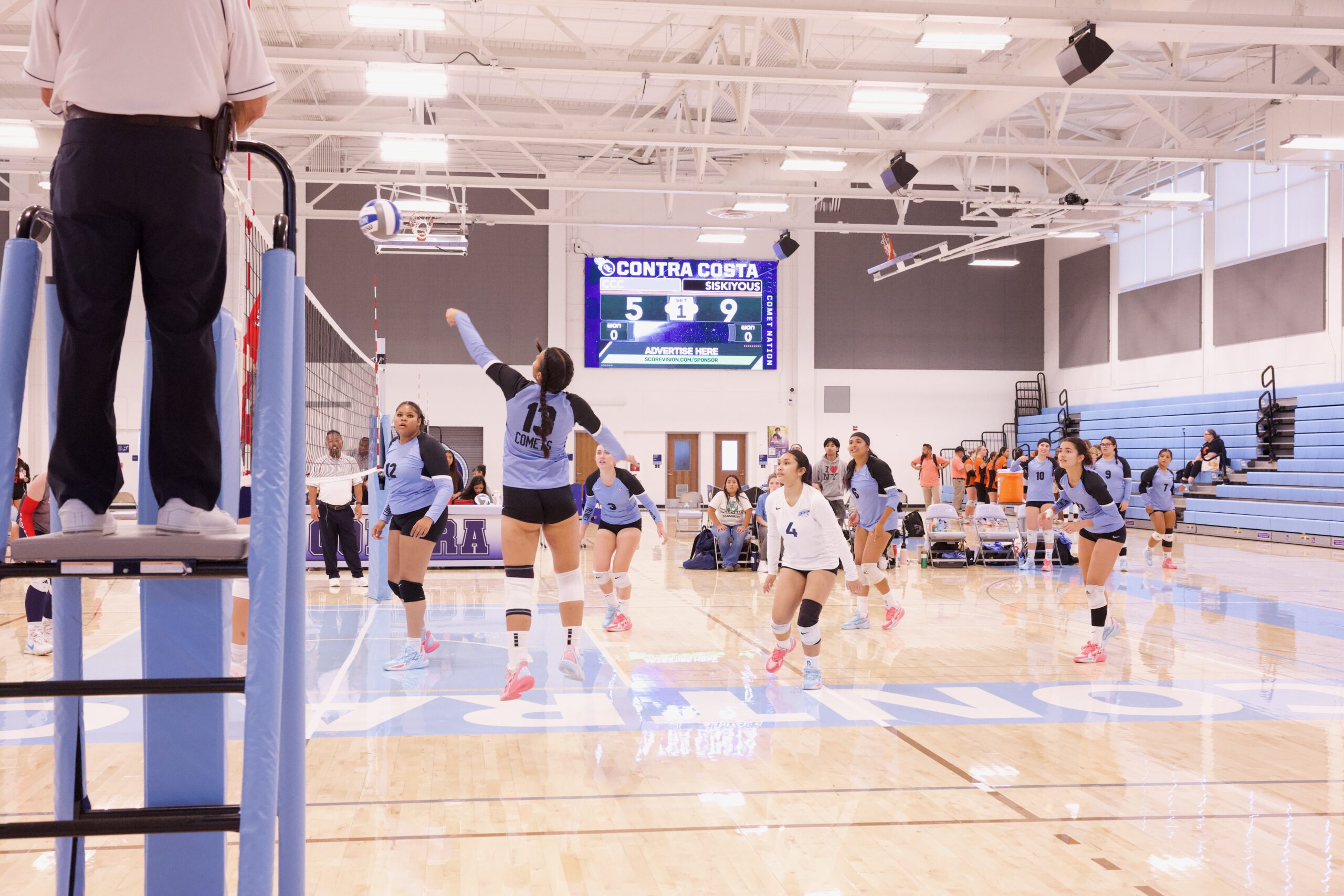 VOLLEYBALL 92625 (361)