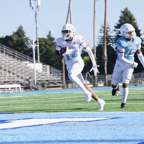 52125 (104) Football