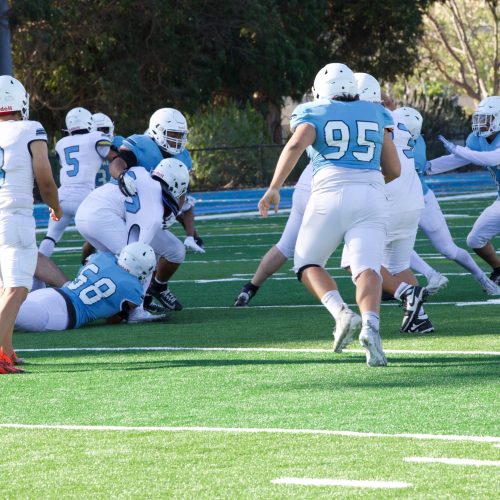 52125 (185) Football