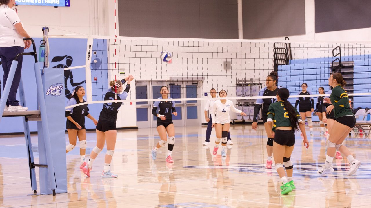 VOLLEYBALL 10125 (153)