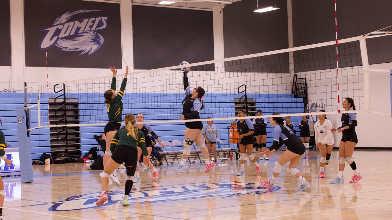 VOLLEYBALL 10125 (326)