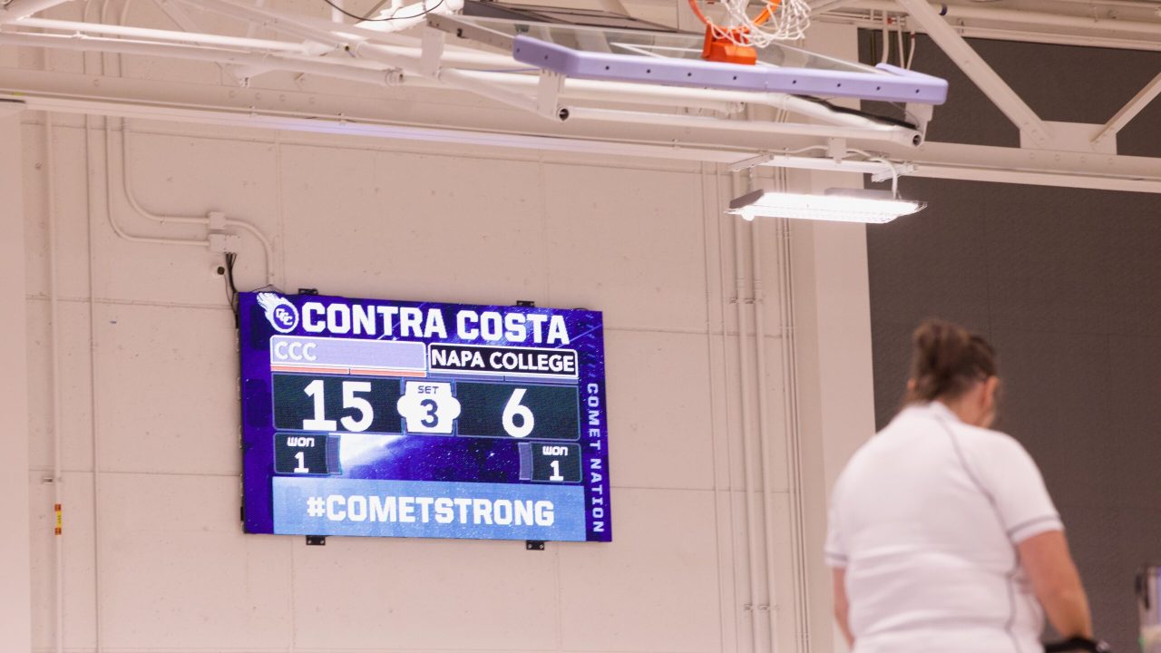 VOLLEYBALL 10125 (534)