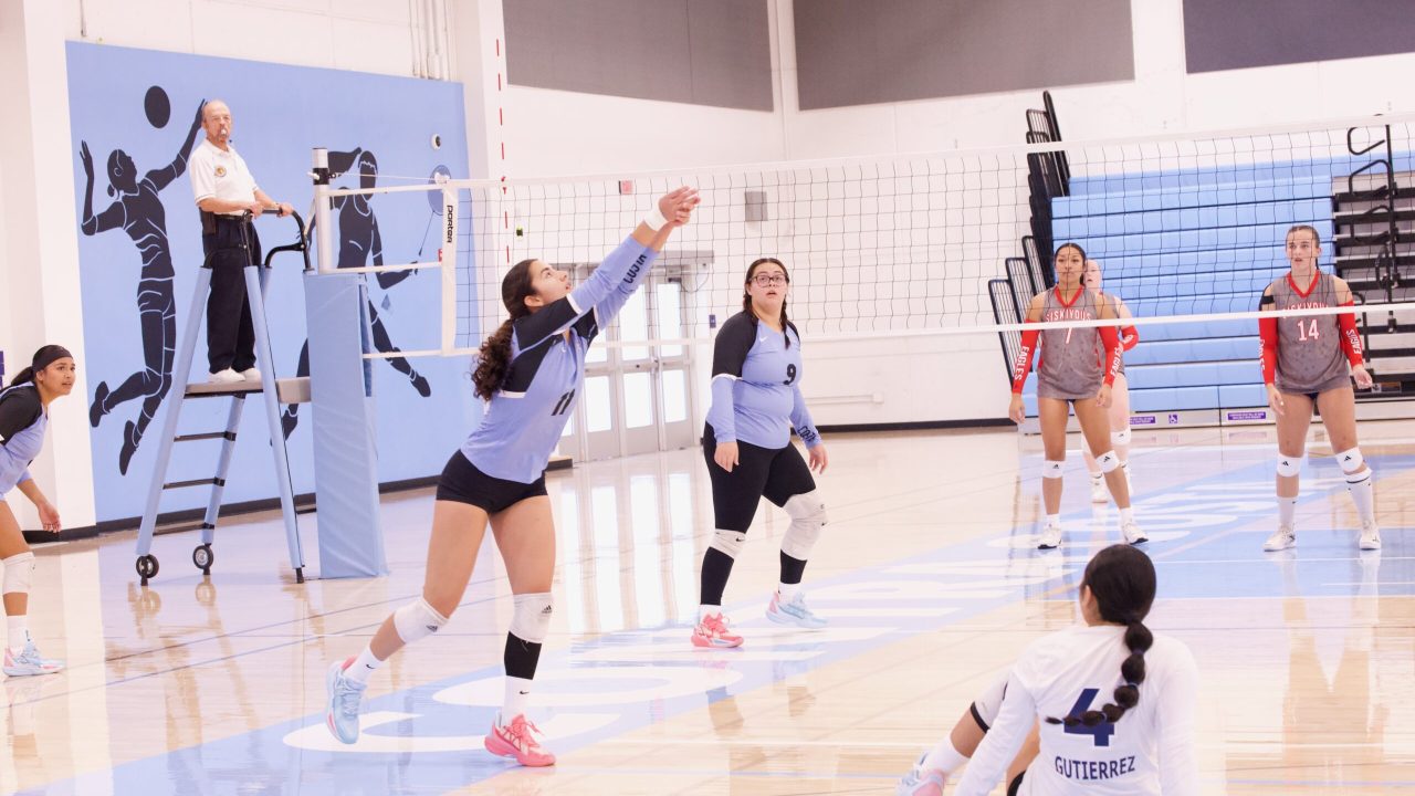 VOLLEYBALL 92625 (182)