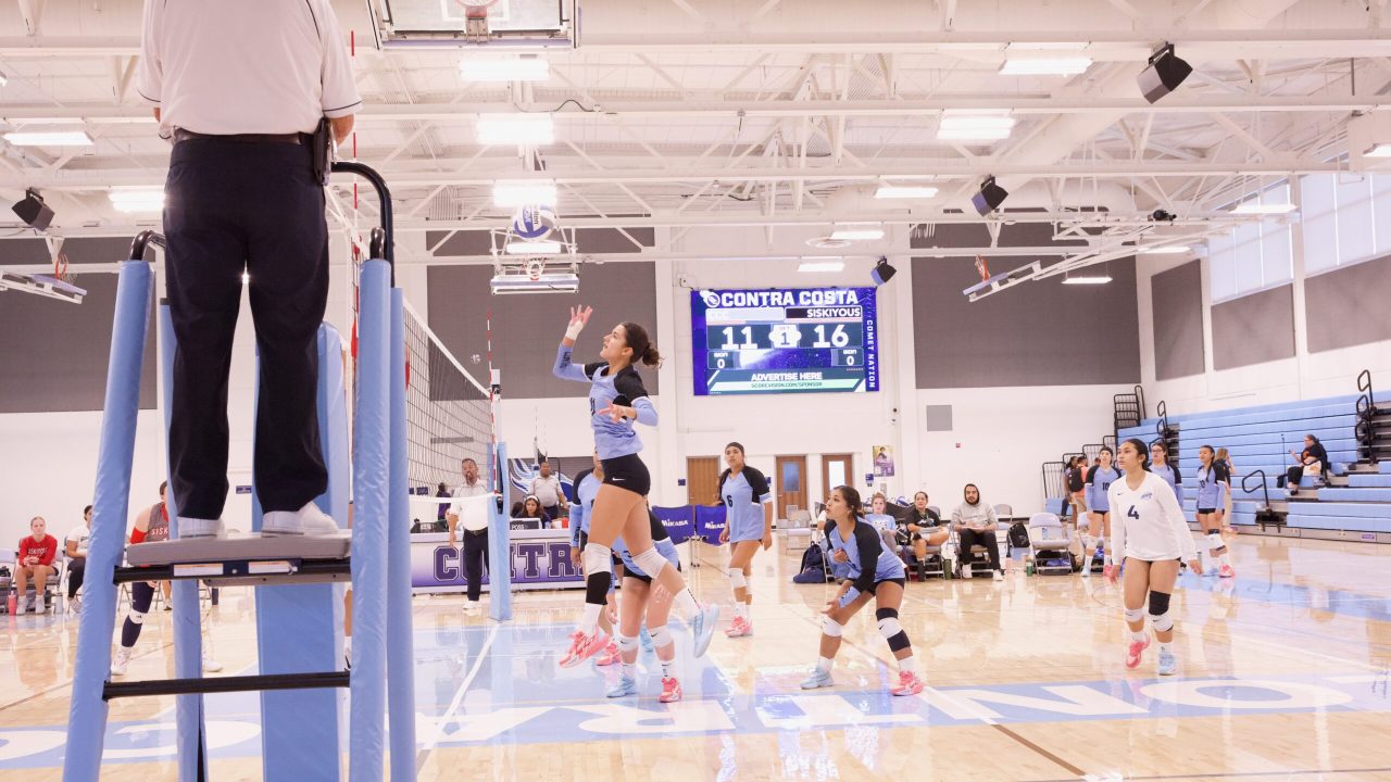 VOLLEYBALL 92625 (363)