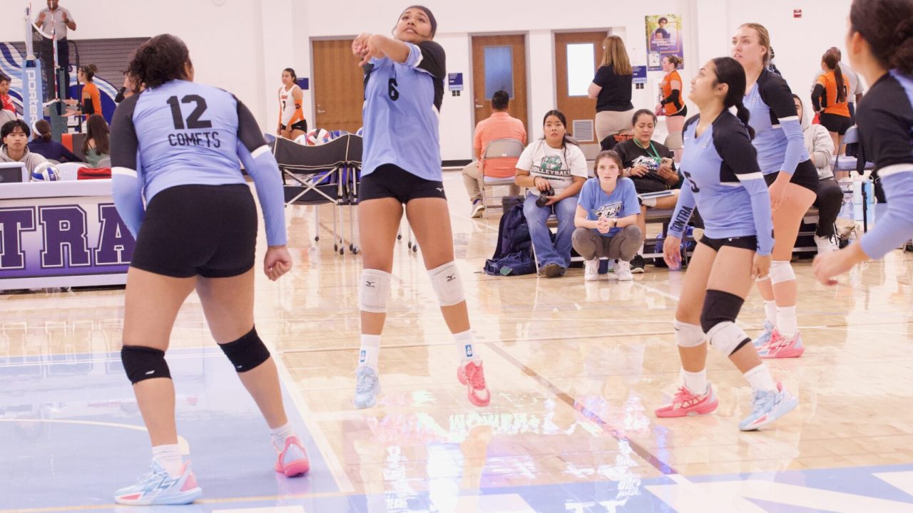 VOLLEYBALL 92625 (412)