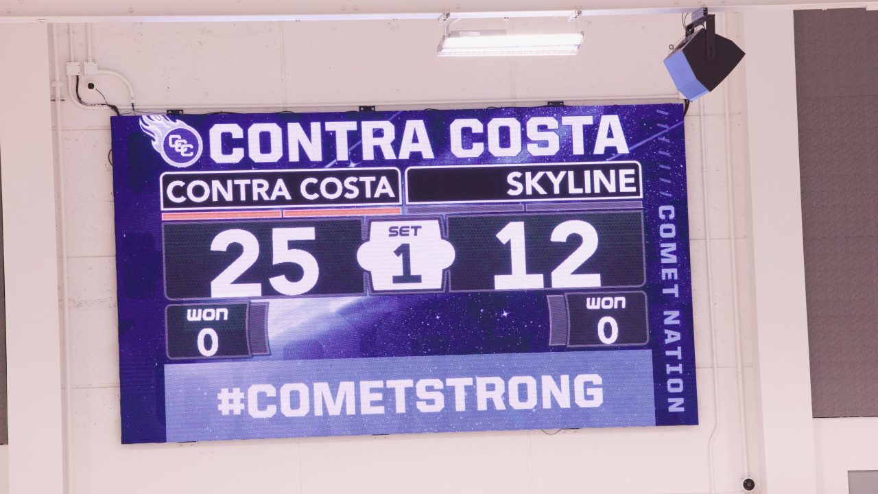 VOLLEYBALL 92625 (417)