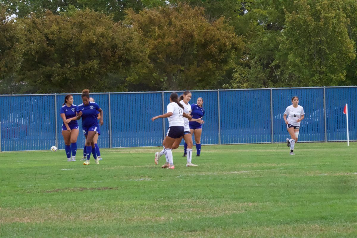 W SOCCER 93025 (250)