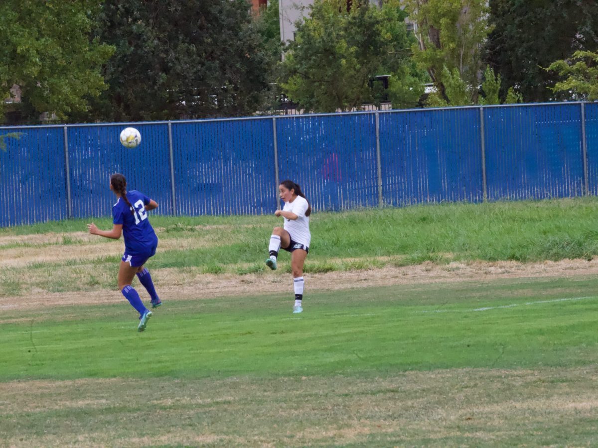 W SOCCER 93025 (346)