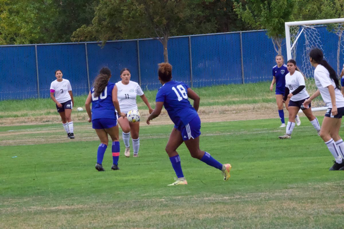 W SOCCER 93025 (347)