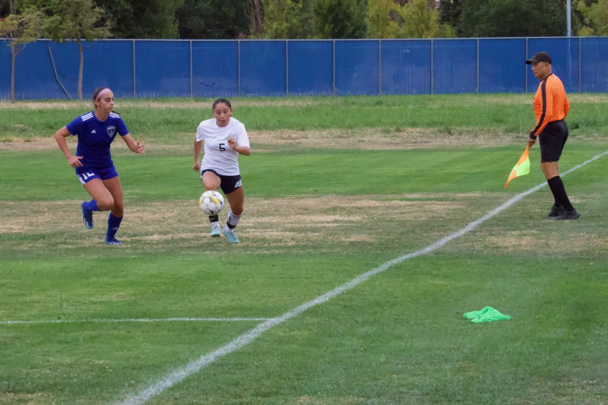 W SOCCER 93025 (362)