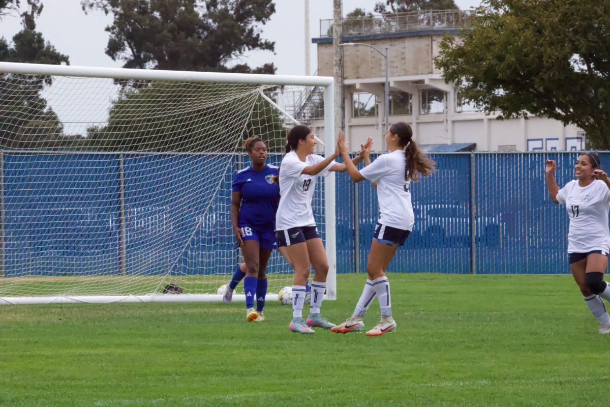 W SOCCER 93025 (755)