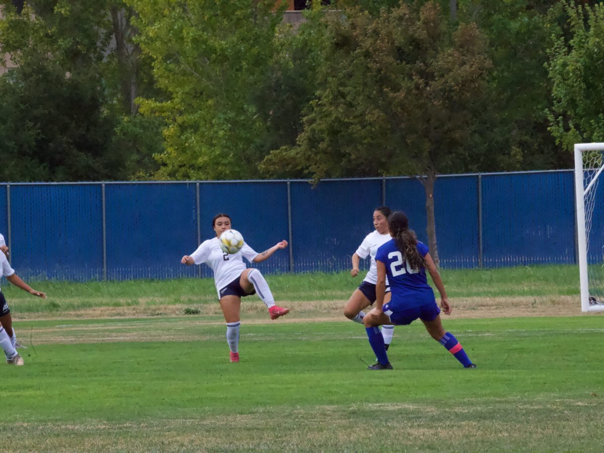 W SOCCER 93025 (764)