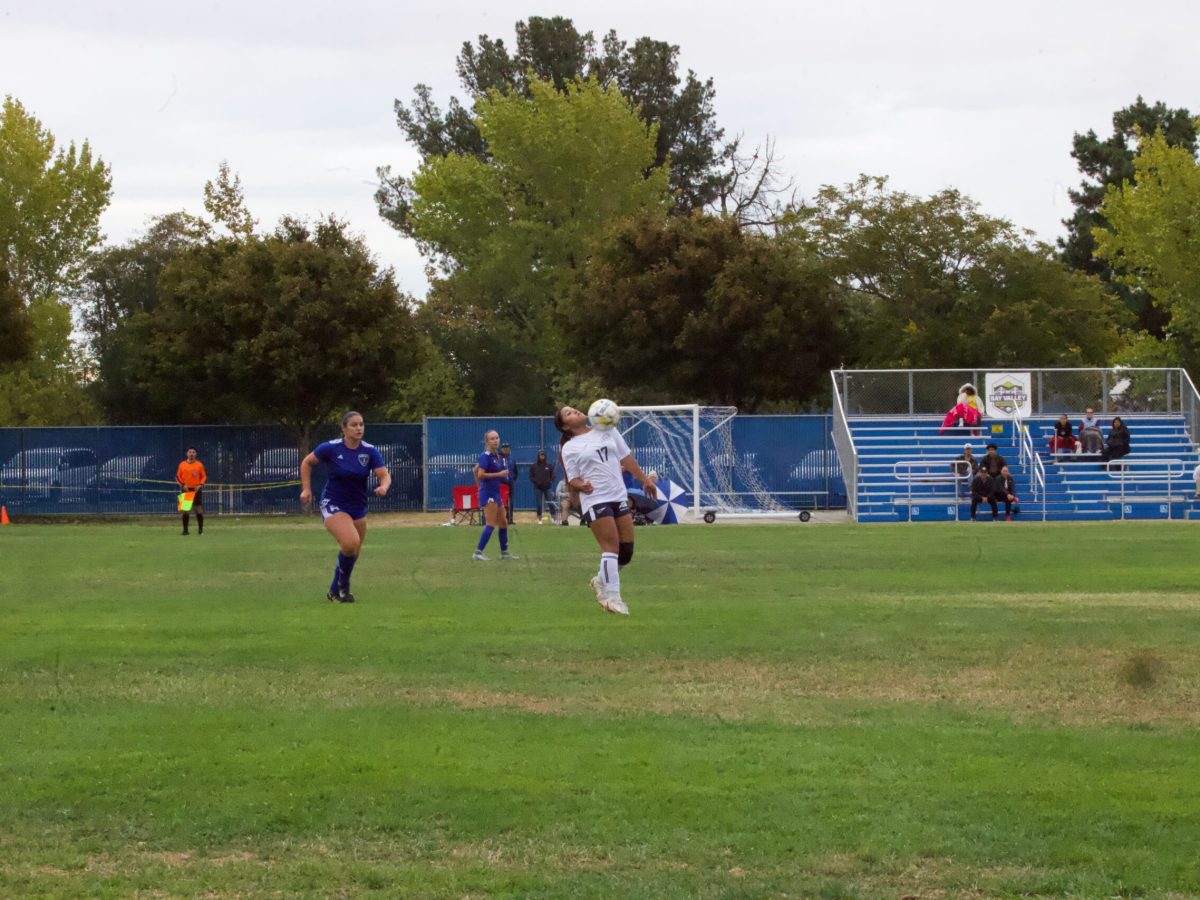 W SOCCER 93025 (798)