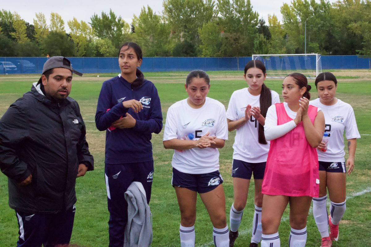 W SOCCER 93025 (899)